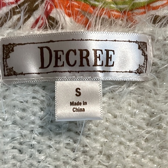 DECREE small snowdrift sweater super soft sparkly long sleeve cropped length NwT - Picture 7 of 10
